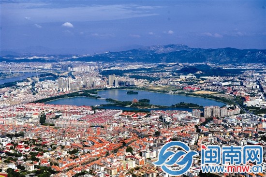 高空下，西湖公園、泉州博物館、閩臺(tái)緣博物館等構(gòu)筑